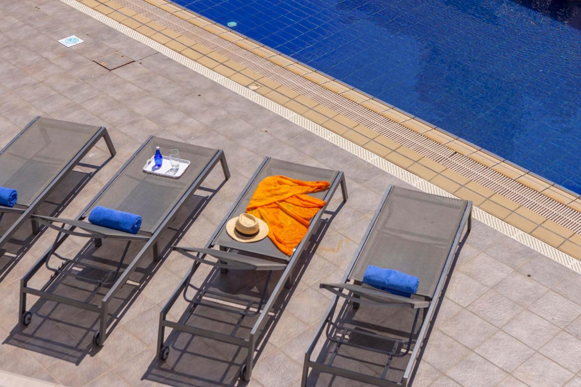 Azure Luxury Pool Villa プロタラス エクステリア 写真