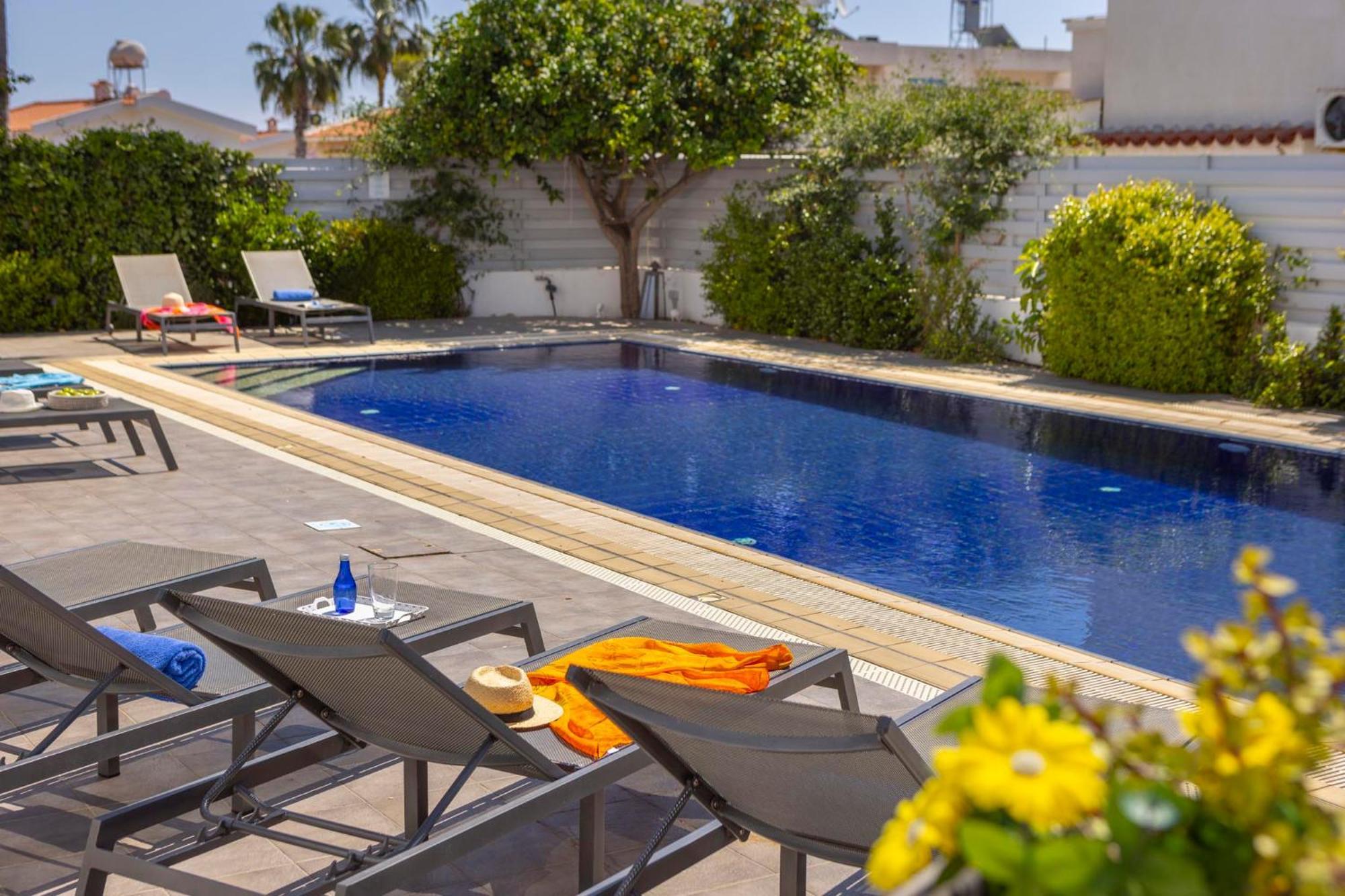 Azure Luxury Pool Villa プロタラス エクステリア 写真